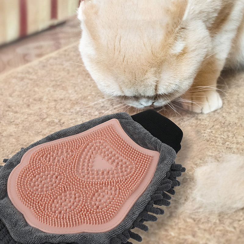 2 in 1 pet bathing brush